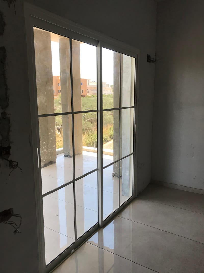 שילוב של עיצוב, איכות ובידוד מושלם