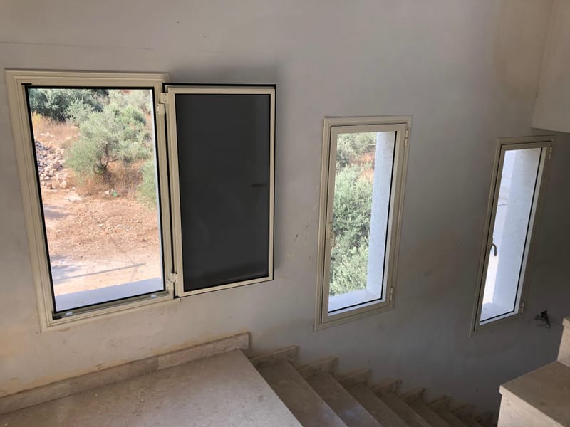 שילוב של עיצוב, איכות ובידוד מושלם