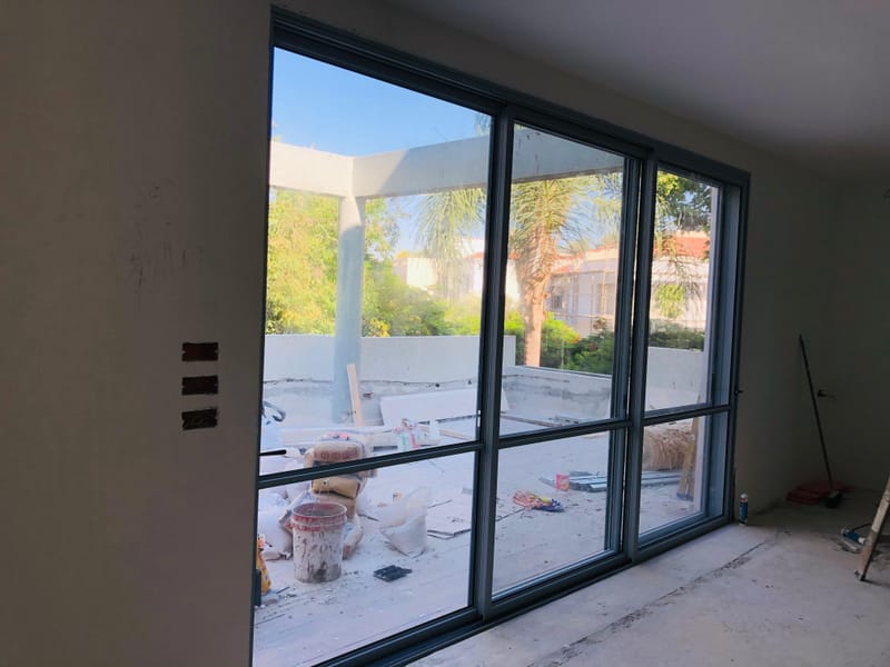 שילוב של עיצוב, איכות ובידוד מושלם