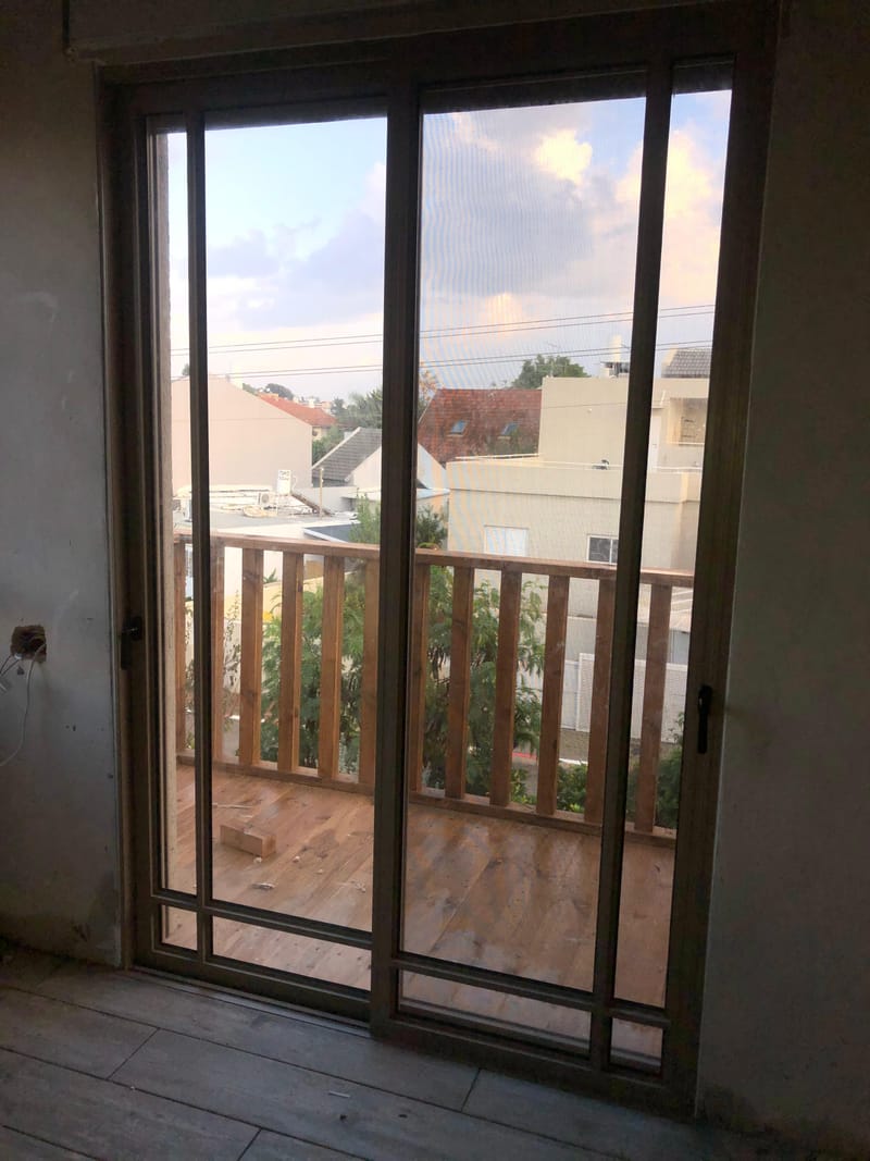 שילוב של עיצוב, איכות ובידוד מושלם