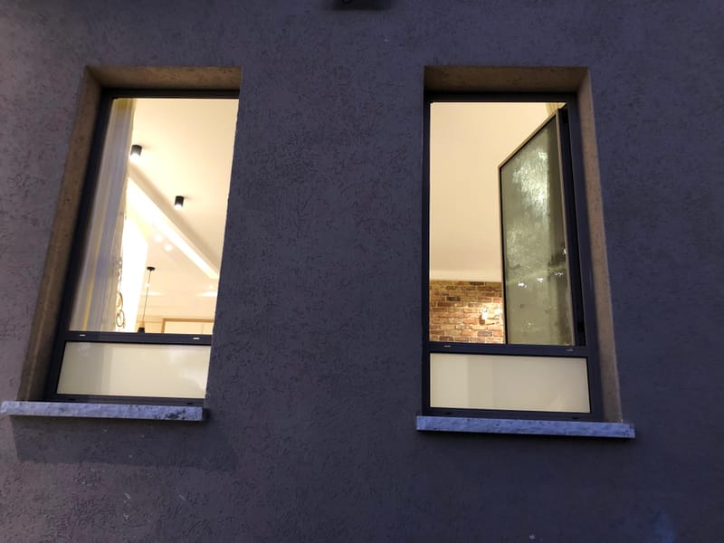 שילוב של עיצוב, איכות ובידוד מושלם