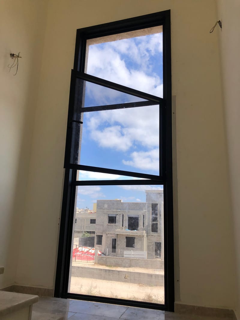 שילוב של עיצוב, איכות ובידוד מושלם