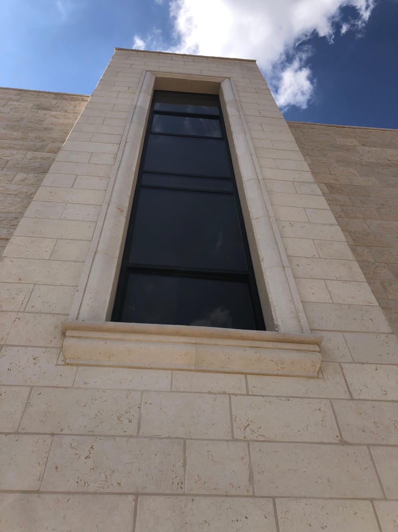 שילוב של עיצוב, איכות ובידוד מושלם