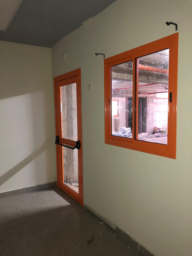 שילוב של עיצוב, איכות ובידוד מושלם