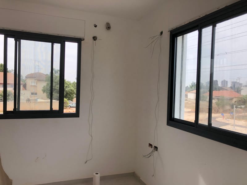 שילוב של עיצוב, איכות ובידוד מושלם