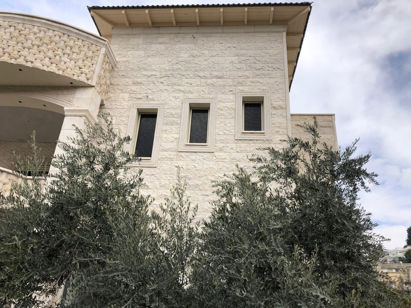 שילוב של עיצוב, איכות ובידוד מושלם