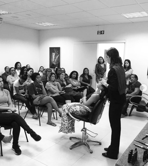 Self-Makeup Session & Personal Shopper 