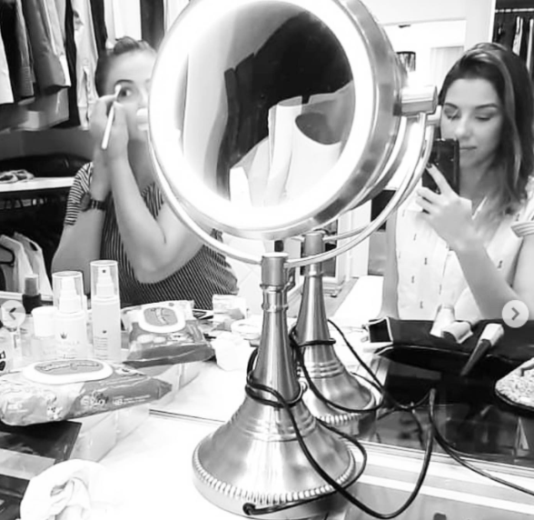 Self-Makeup Session & Personal Shopper 