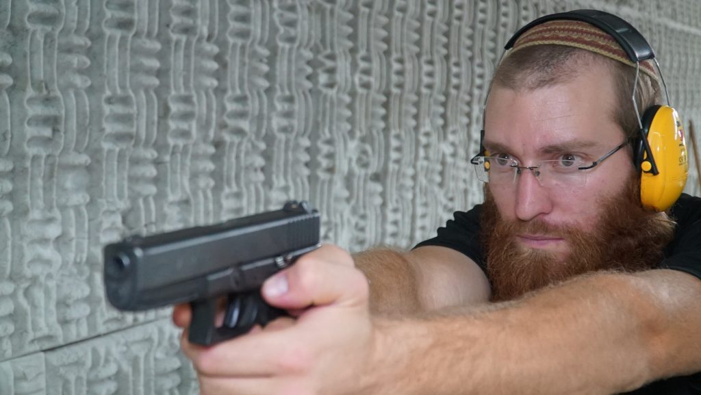 היתקלות עם מחבל מטווח אפס!