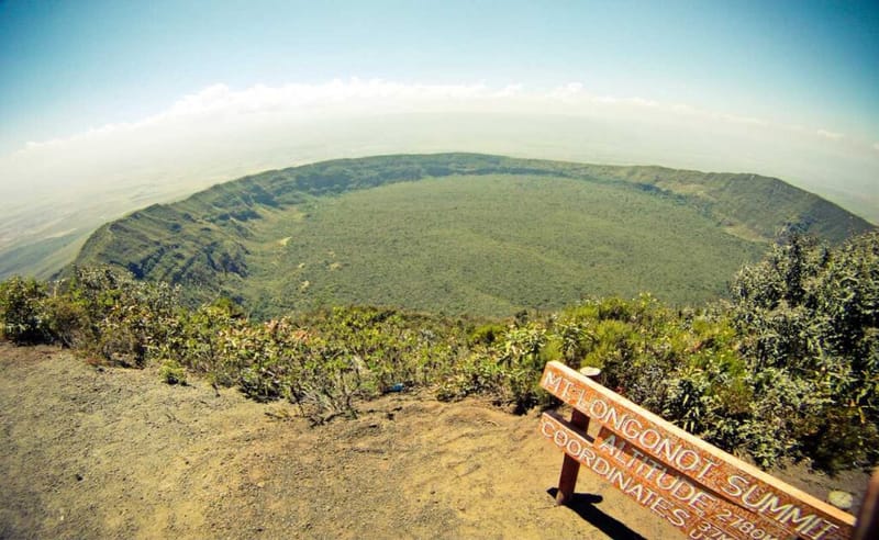 PRIVATE DAY TOUR TO MOUNT LONGONOT PARK FROM NAIROBI