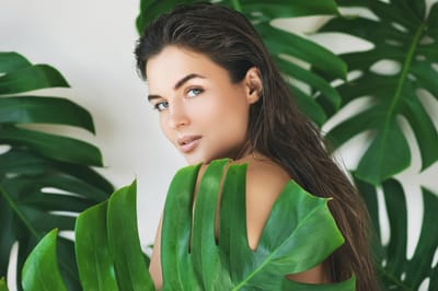 Naturkosmetik aus der Manufaktur oder industrielle Kosmetik – worin liegen die Unterschiede?
