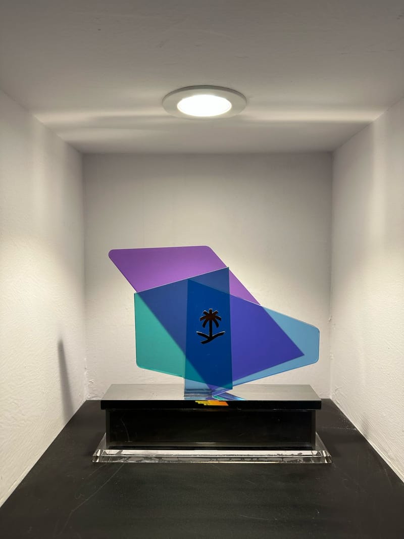 قص ليزر جميع اعمال الاكريلك