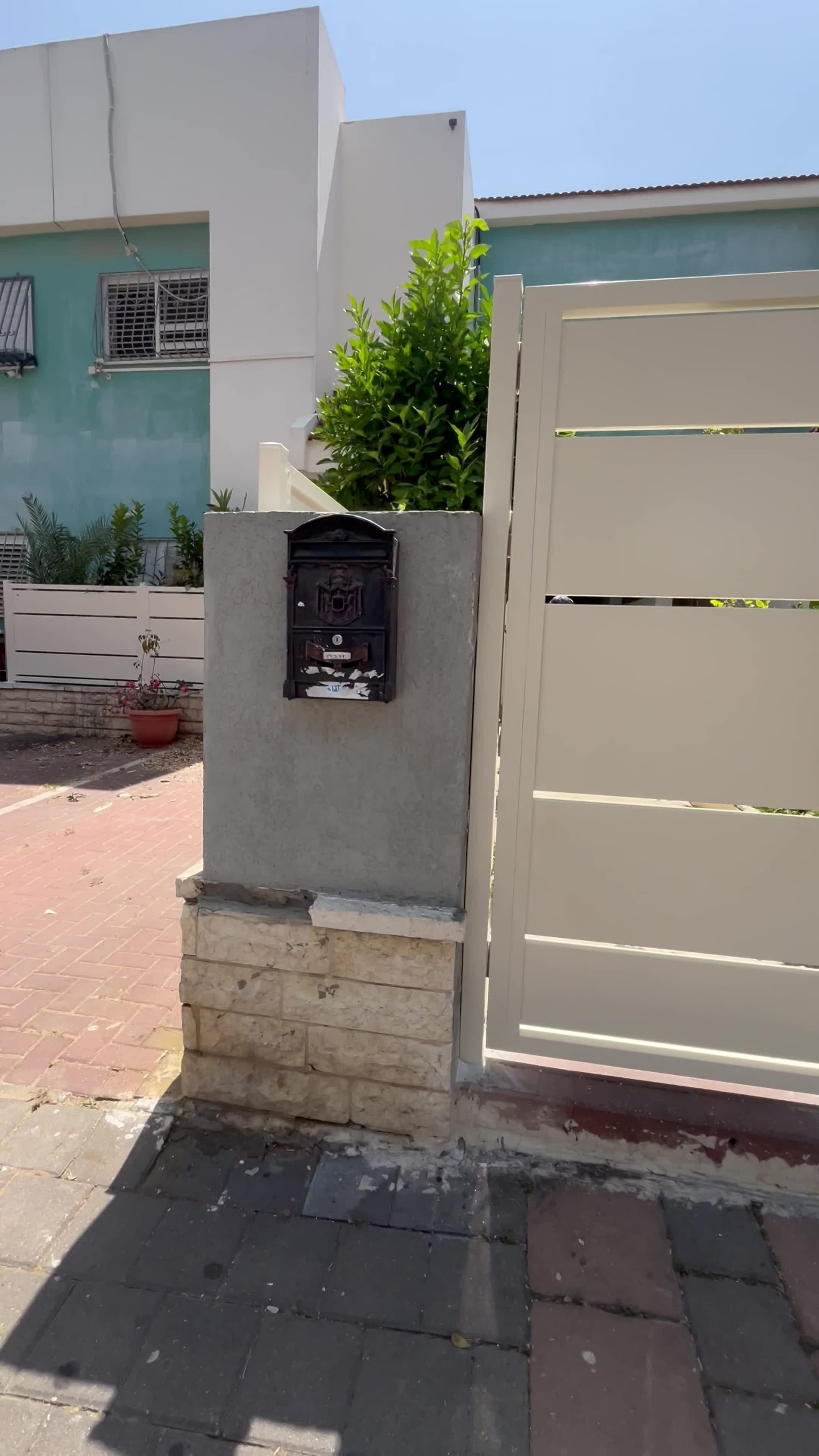 שערים ודלתות