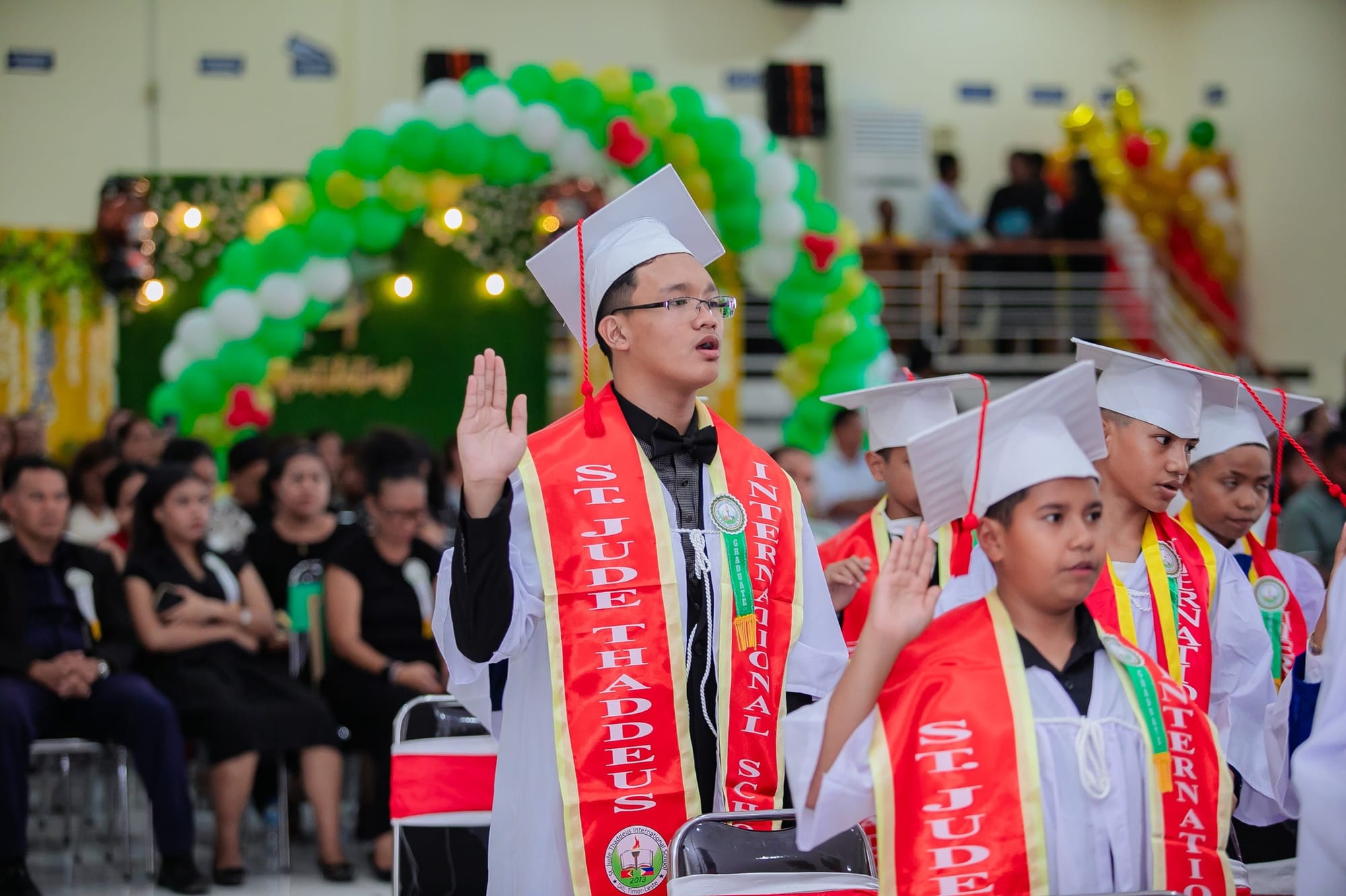 ๐๐ซ๐๐๐ ๐ ๐๐จ๐ฆ๐ฉ๐ฅ๐๐ญ๐๐ซ๐ฌ!