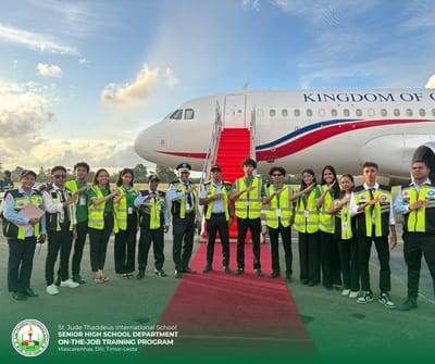 𝓐 𝓡𝓮𝓶𝓪𝓻𝓴𝓪𝓫𝓵𝓮 𝓔𝓷𝓬𝓸𝓾𝓷𝓽𝓮𝓻 𝓪𝓽 𝓽𝓱𝓮 𝓐𝓲𝓻𝓹𝓸𝓻𝓽!