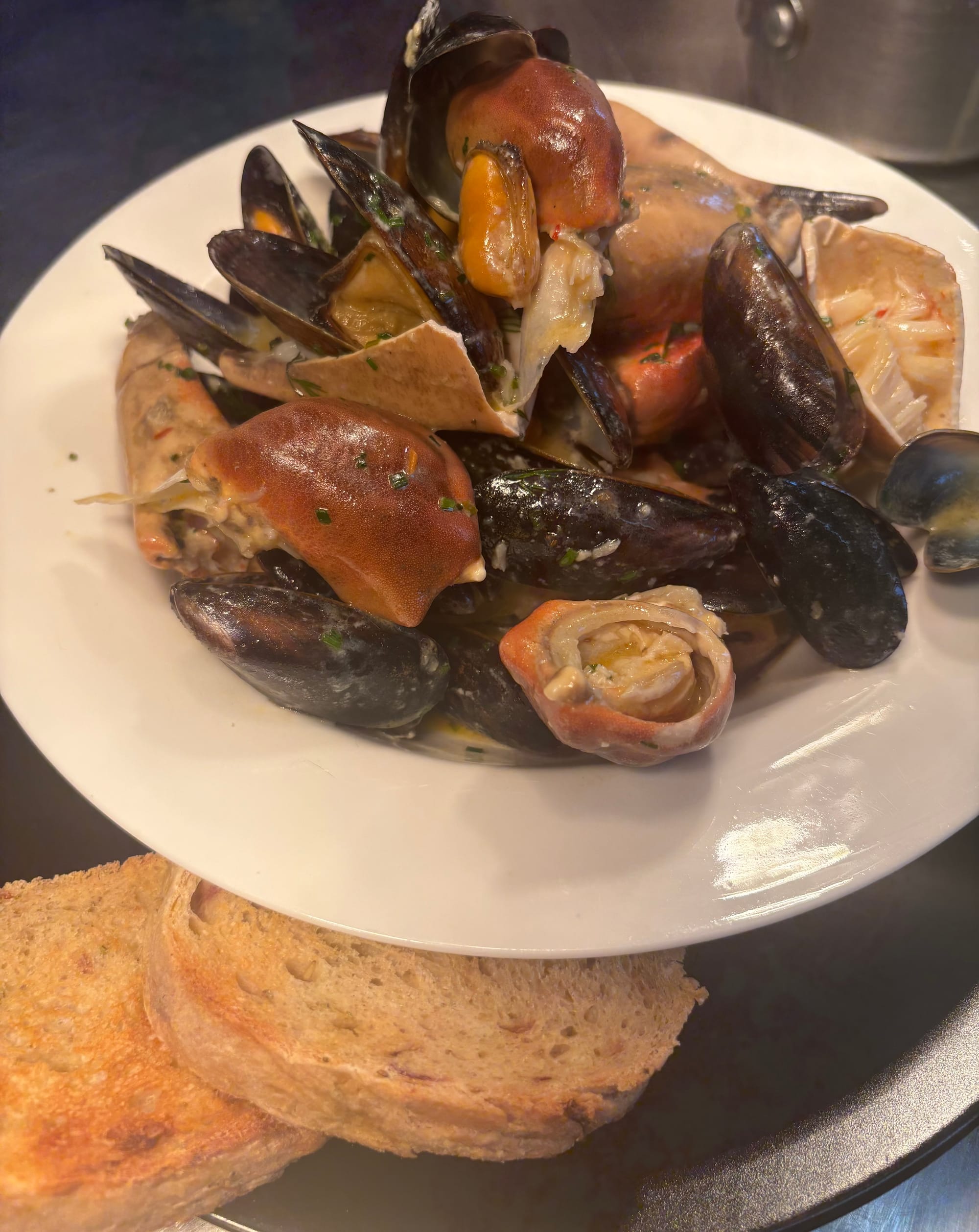 Scalpay Mussels and local Crab Claws