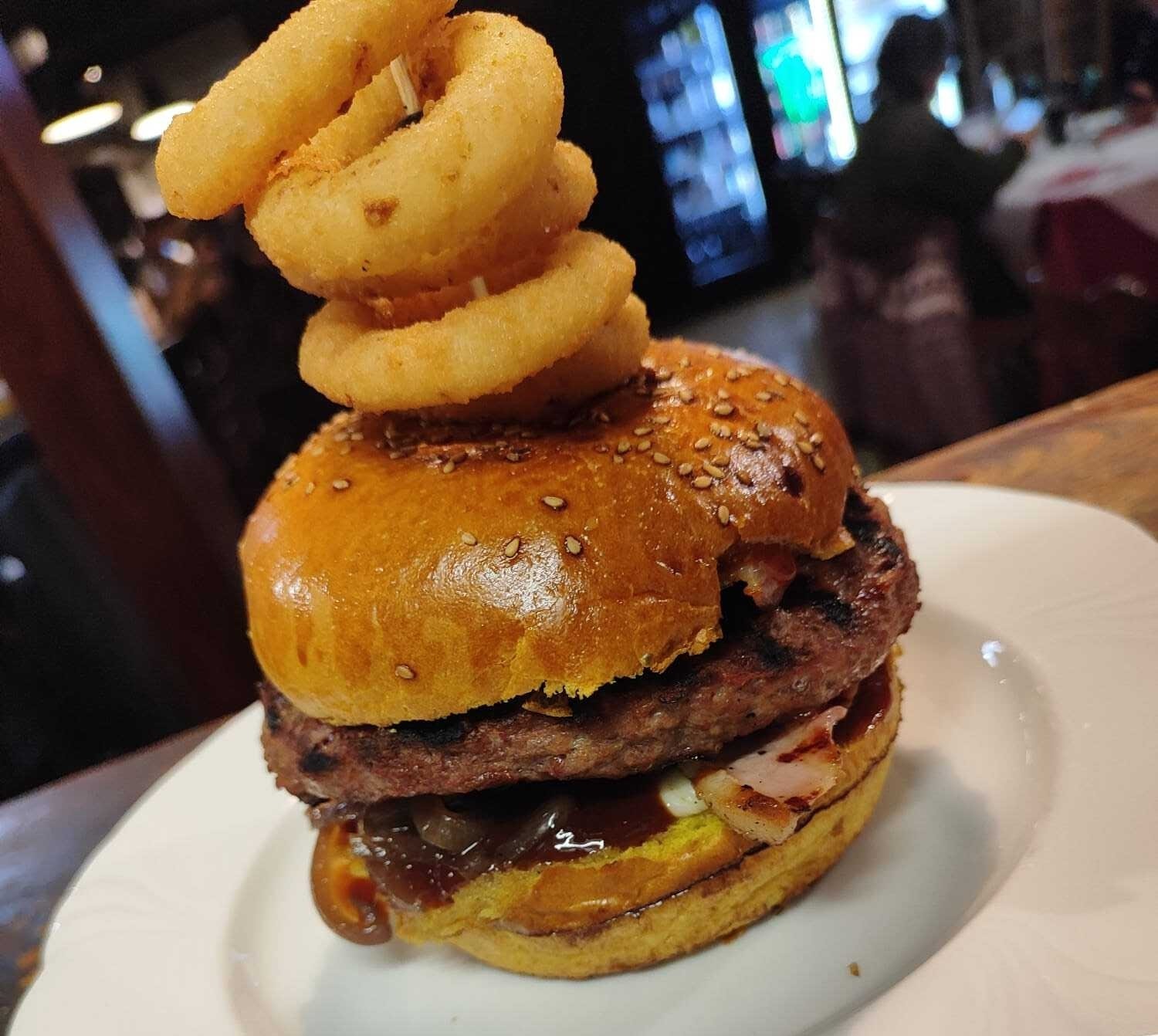 HAMBURGER TITTI