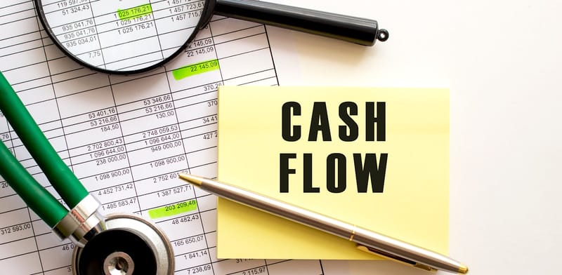 איך לבנות תזרים מזומנים אישי - בלי להרגיש שאתה חי בגיליון אקסל