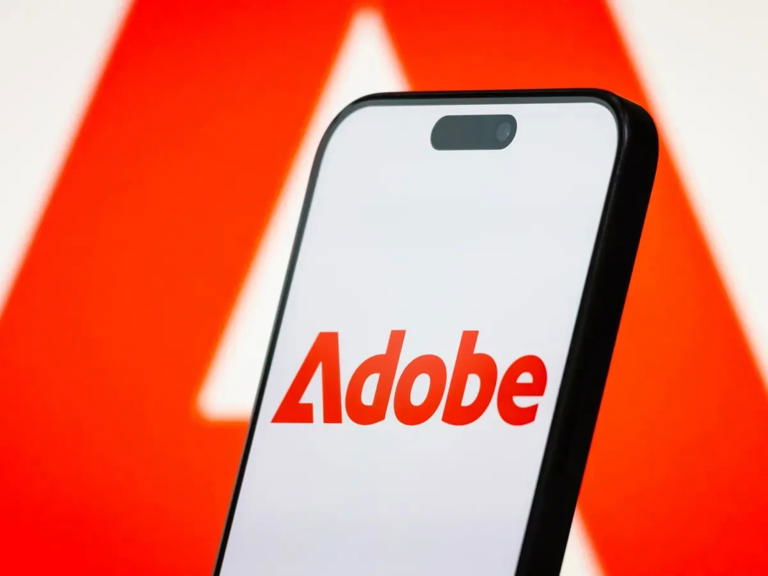 אדובי והבינה המלאכותית - האם ההכנסות החדשות יחזירו את המניה למסלול עלייה?