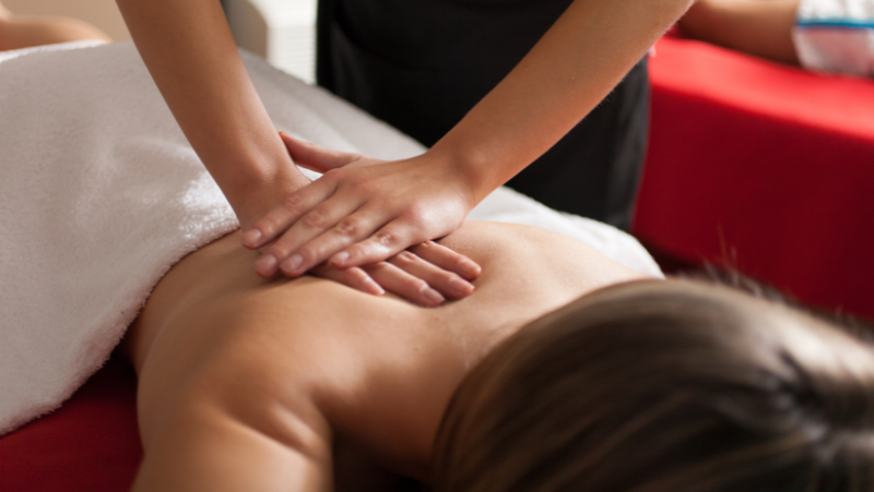 Koncentrált hátmasszázs