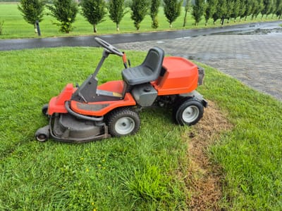 Husqvarna Rider 13    Preis 1500€