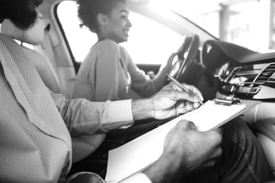 Bakhta Chemame – Lauréate Leafa 2025 : Femme d’impact, voix de la route, cœur de la cité