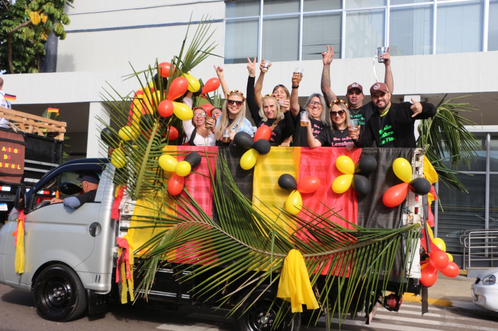 Festwagen aquece os motores para o 42º Festival de Kerb de Estância Velha