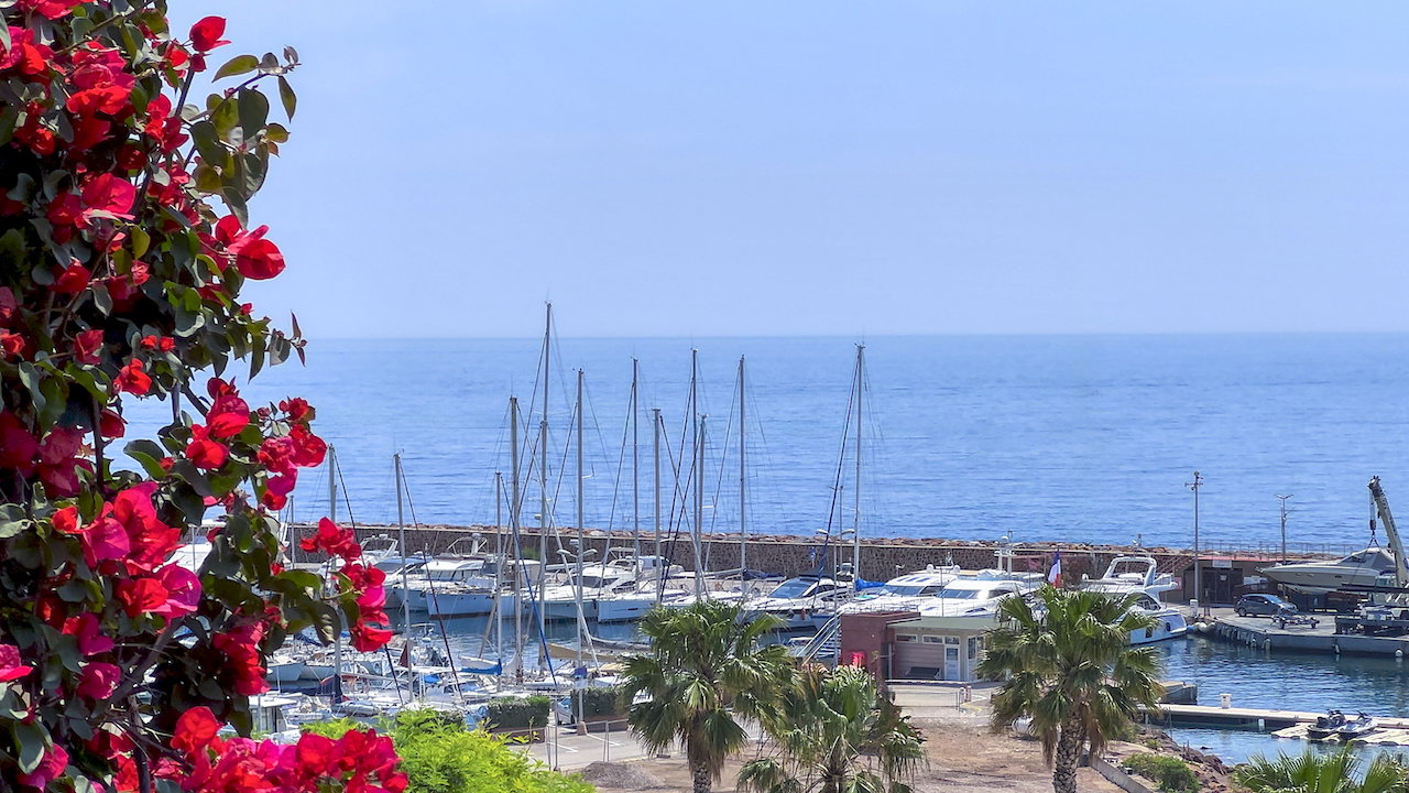 Luxus an der französischen Riviera: Was Sie von einer privaten Villa in Théoule-sur-Mer erwarten können