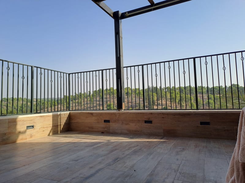 מעקות וברזל