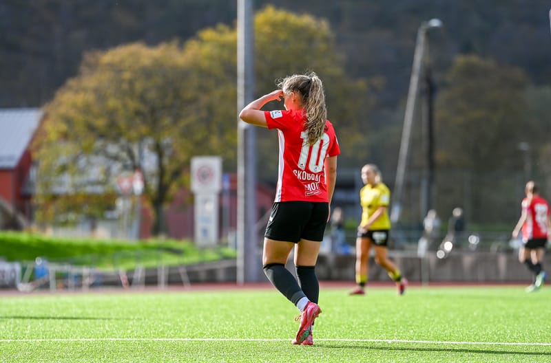 Tina Skogedal med årets scoring i norsk fotball