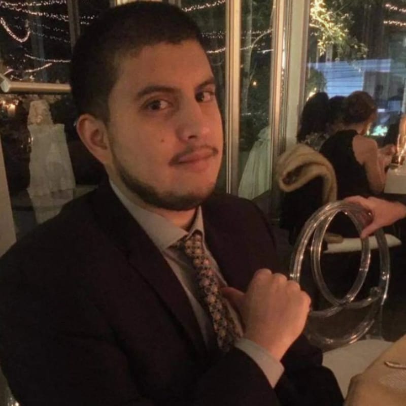 Manantial indómito - Selección poética de Luis Pedro Villagrán Ruiz