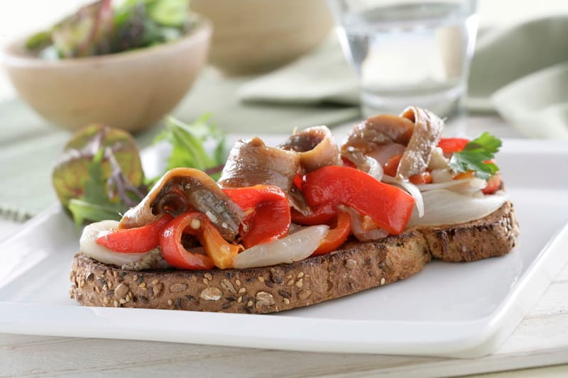 Braseado de verduras con antxoas