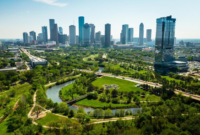 Notable Places to Find and Pick Around Houston, Texas 77046