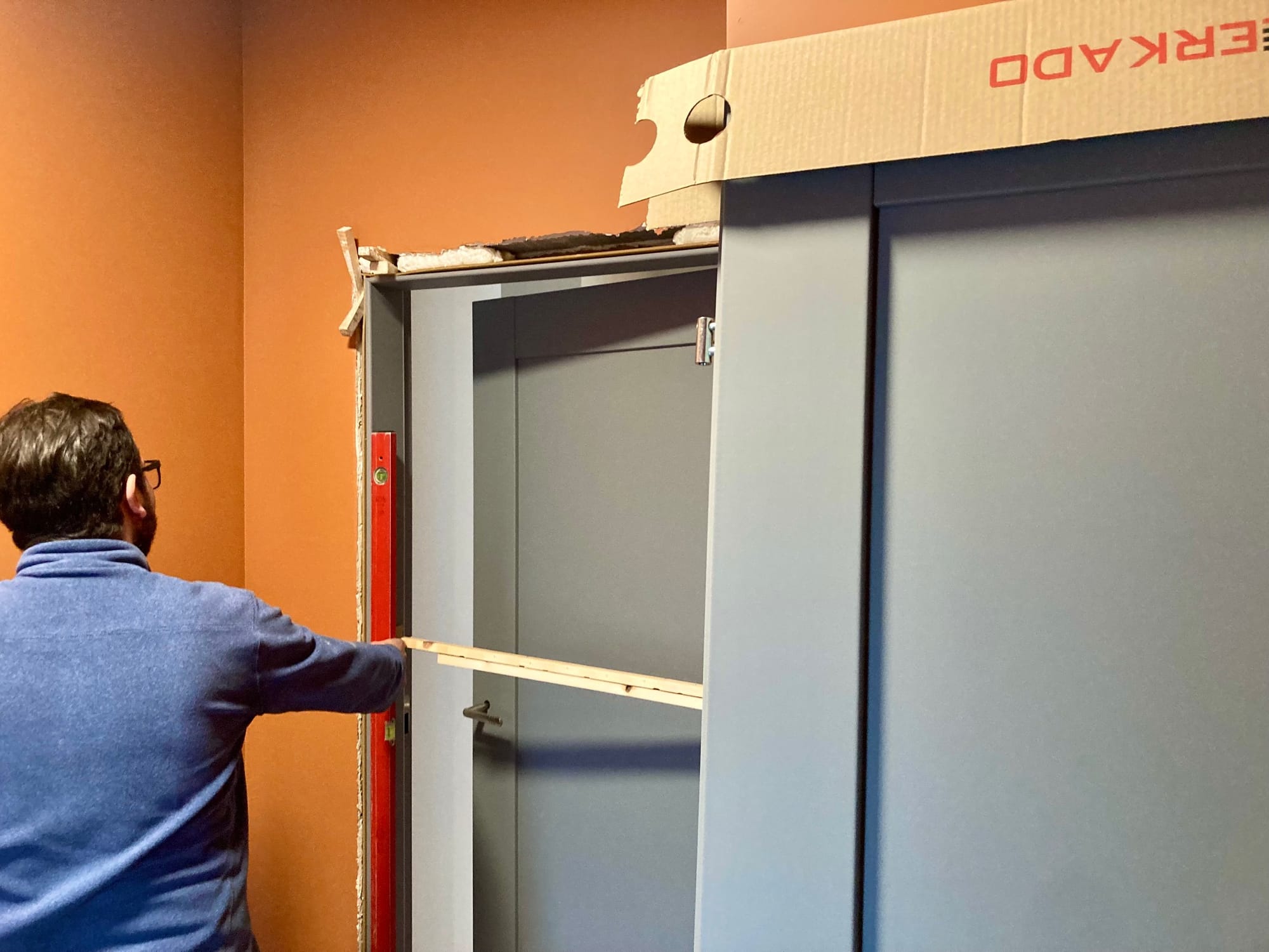 Montaż drzwi Erkado