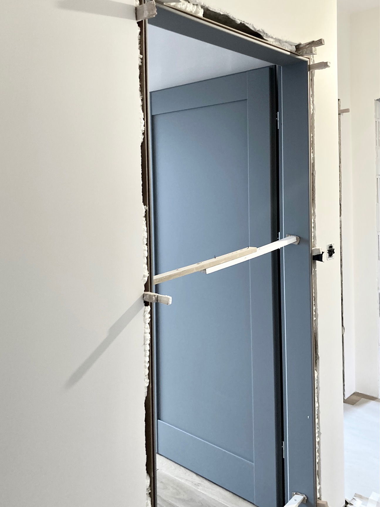 Montaż drzwi Erkado