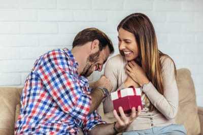 מה כרטיס הברכה שבחרתם אומר עליכם?