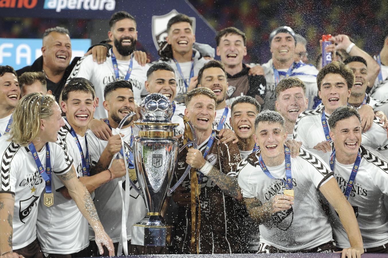 LIGA PROFESIONAL DE FÚTBOL – Platense campeón con un sanluiseño en el plantel