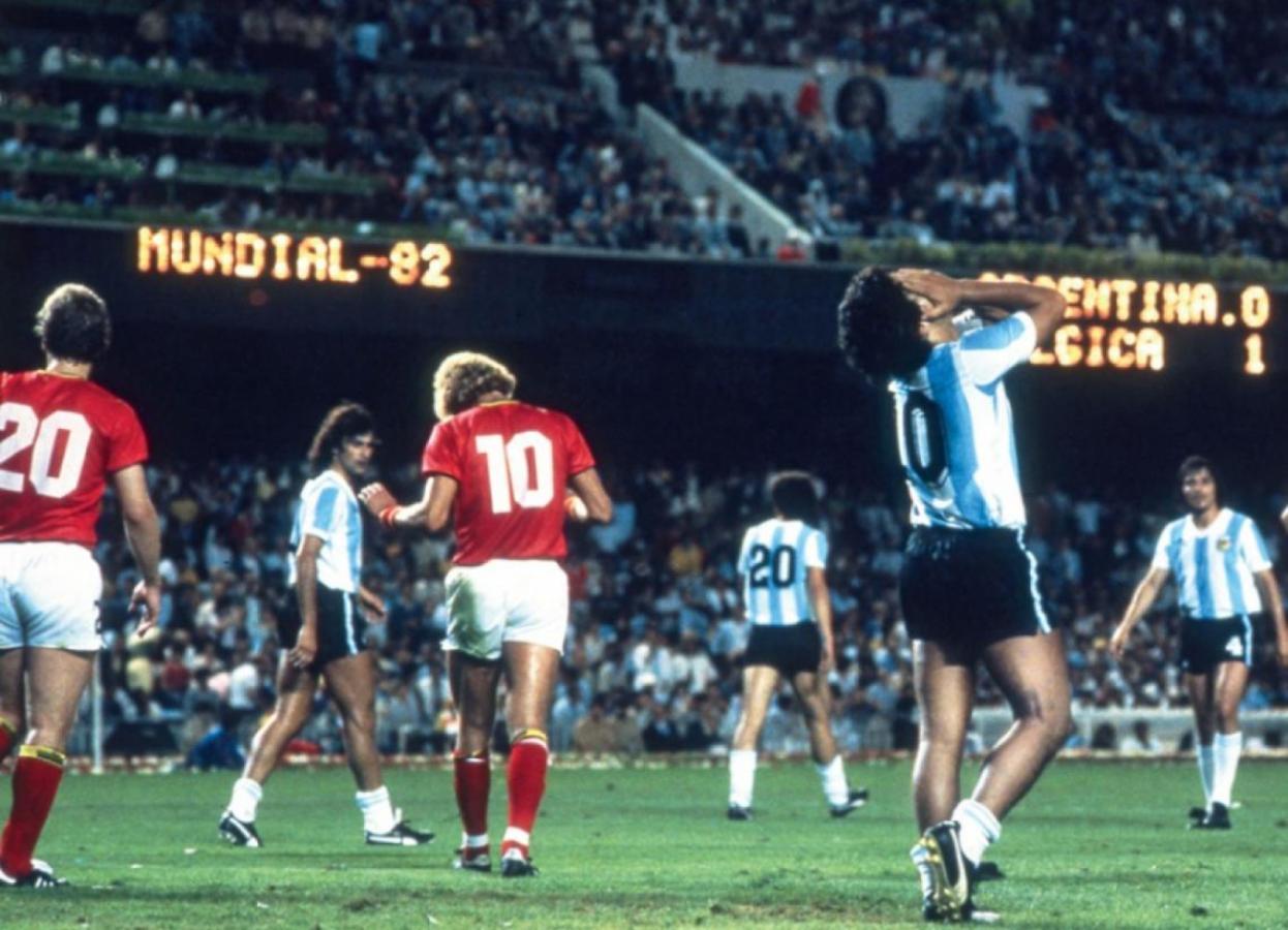 SELECCIÓN ARGENTINA – El debut de D10S en un Mundial