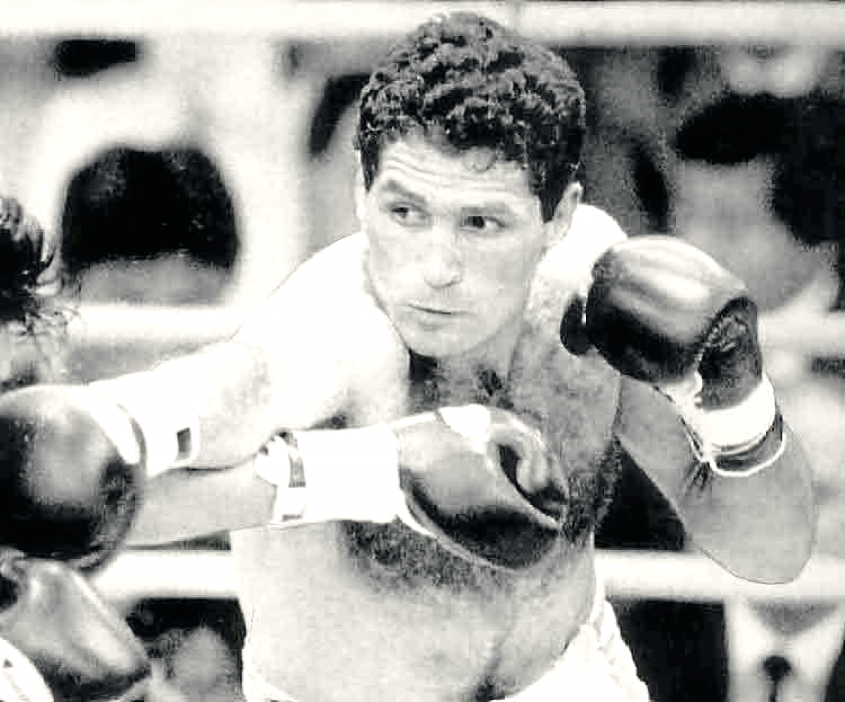 BOXEO – A puro ‘latigazo’, Coggi se convirtió en campeón mundial