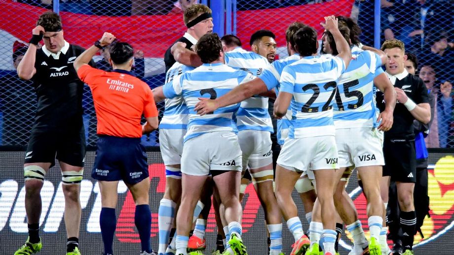RUGBY - Los Pumas vencieron por primera vez como local a los All Blacks, elogios de la prensa neozelandesa para los de Contepomi y críticas para los suyos
