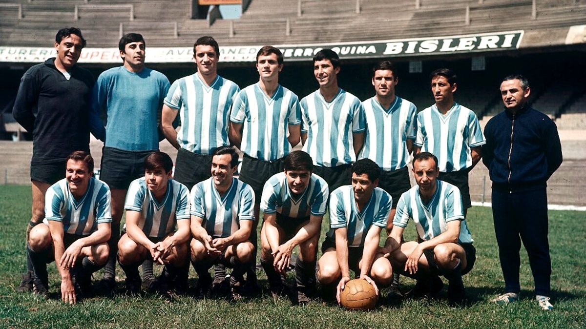 FÚTBOL – El día que Racing conquistó América