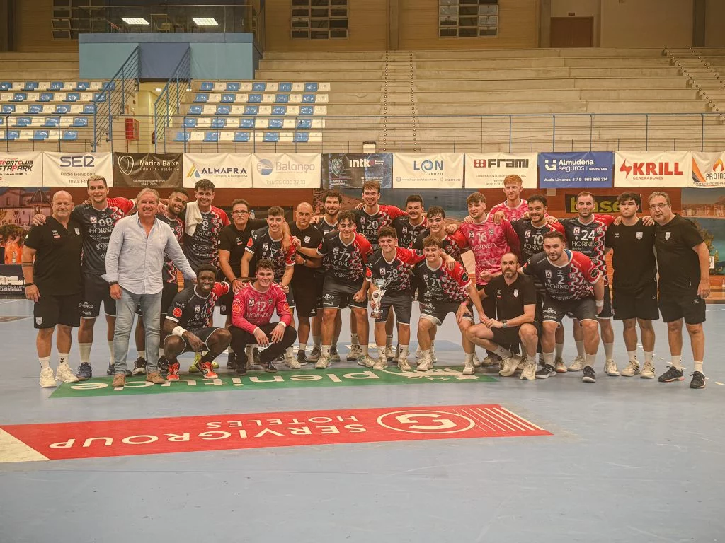 HANDBALL – El Alicante de Parker se adjudicó el Torneo Internacional de Benidorm