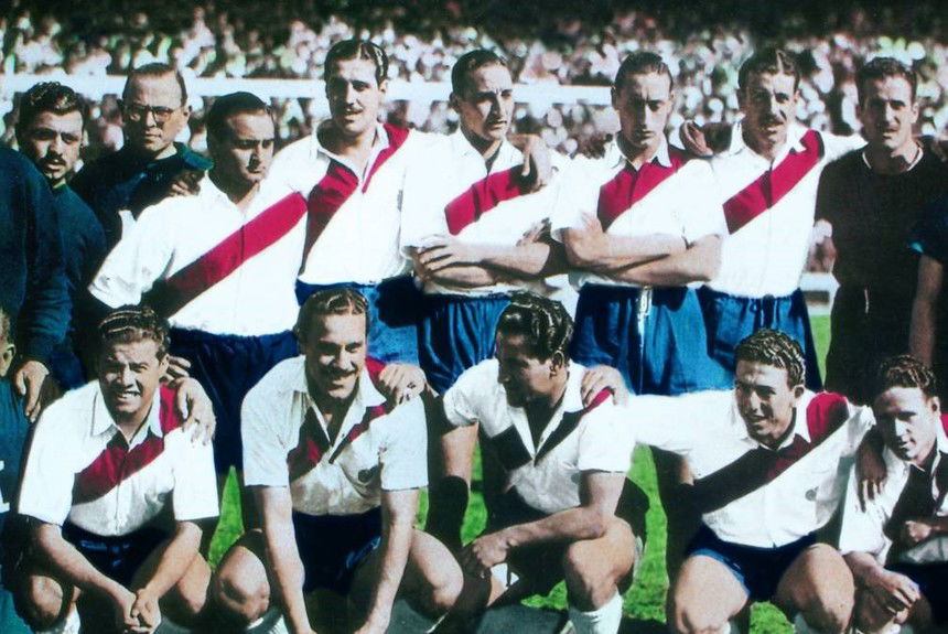 FÚTBOL – La primera vuelta olímpica de River en ‘La Bombonera’