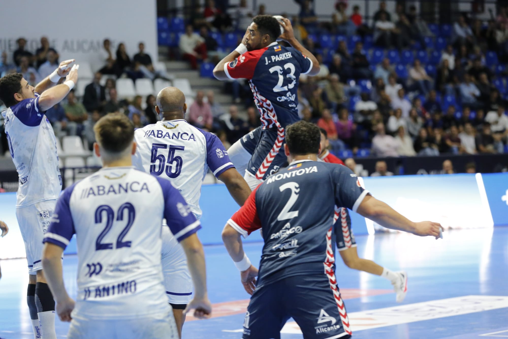 LIGA ASOBAL – El Alicante de Parker consiguió su primer triunfo de local