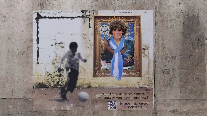 D10S, más allá del fútbol