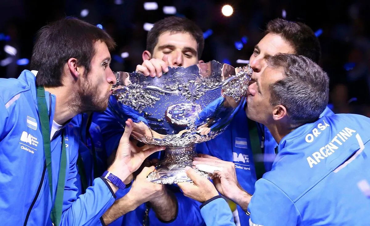 TENIS – Argentina al fin se alzó con la ‘Ensaladera’