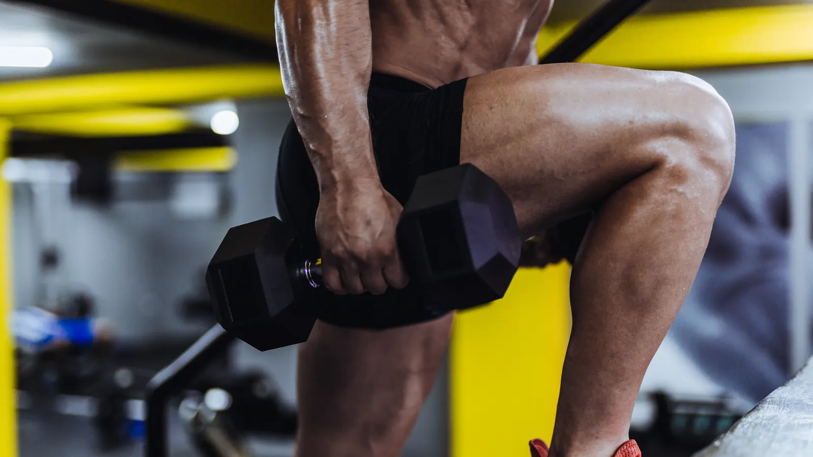 ENTRENAMIENTO DEPORTIVO – Tres ejercicios de piernas que te dejará agotado una semana