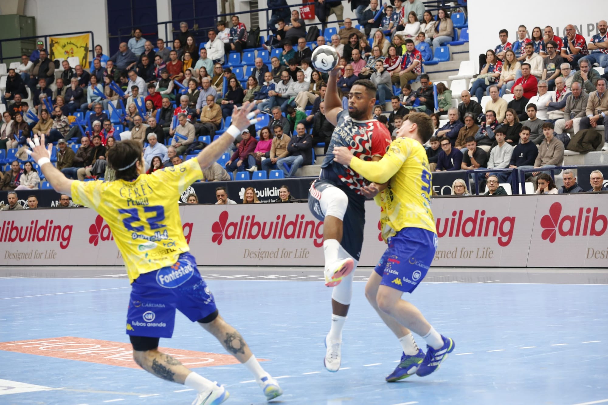HANDBALL – Triunfo del Alicante de Parker que da un paso gigante para quedarse en la ASOBAL