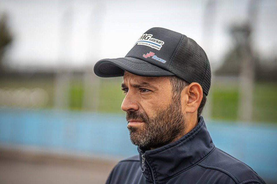 TURISMO NACIONAL – Sergio Fernández entre los pilotos que completaron todas las vueltas