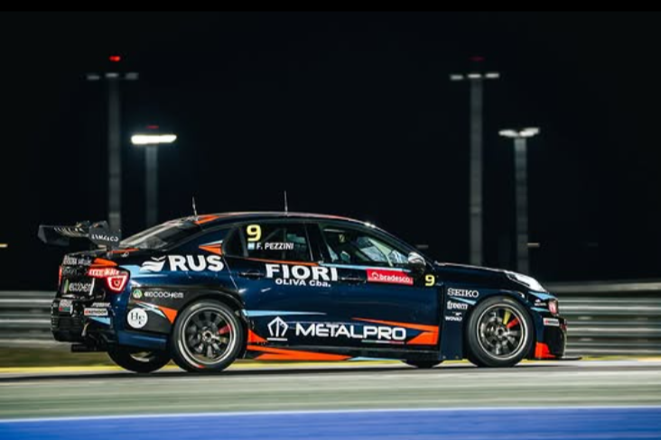 TCR SOUTH AMÉRICA - Pezzini avanzó en las dos finales y una sanción lo retrasó en la segunda